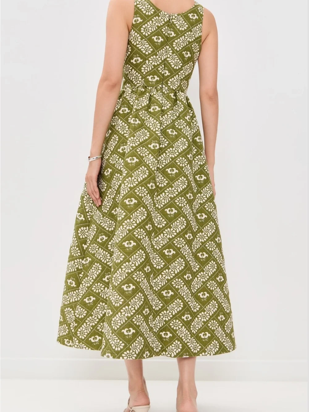 HUNTER BELL Maddy Dress size 6 Olive Green and White Floral Print midi Dress - Picture 2 of 10